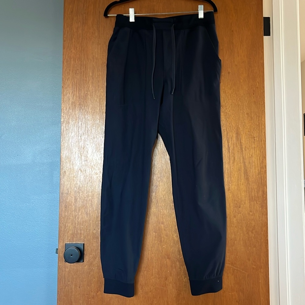 LULULEMON men’s joggers